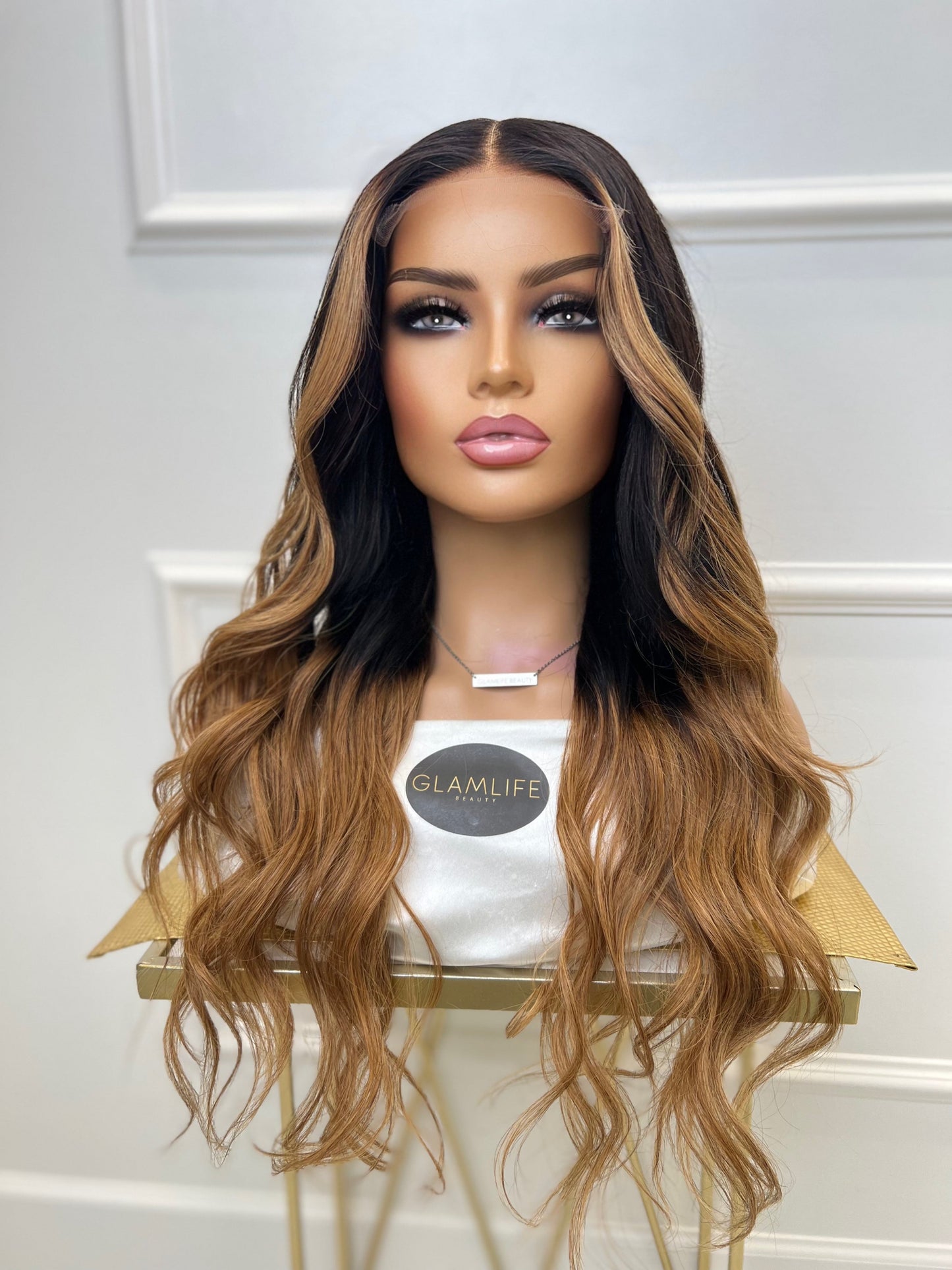 NO.04 | AC | 27”| PREORDER SHIPS NOV 14-15