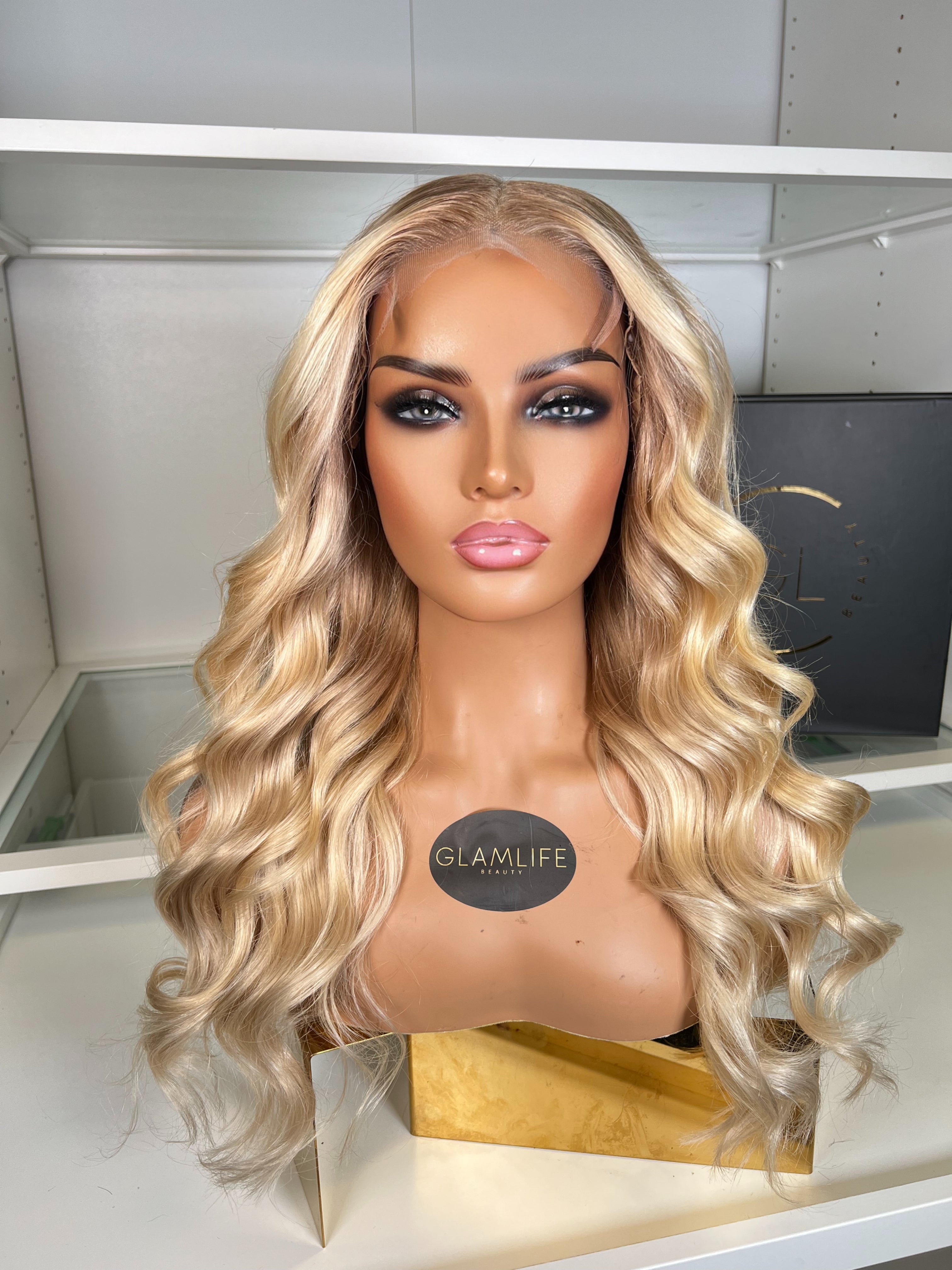 Selected Variant Image